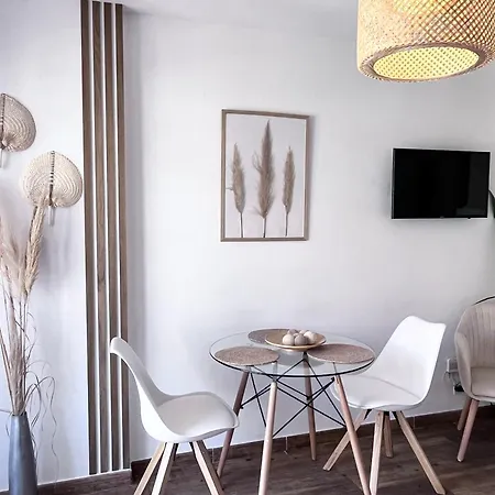 Style & Comfort In - Pool Available Seasonally Lejlighed *