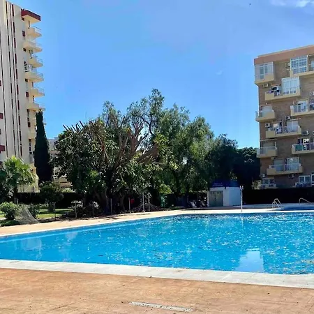 Style & Comfort In - Pool Available Seasonally * Benalmadena