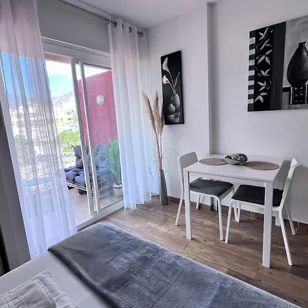 Style & Comfort In - Pool Available Seasonally Benalmadena
