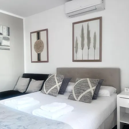 Style & Comfort In - Pool Available Seasonally * Benalmadena