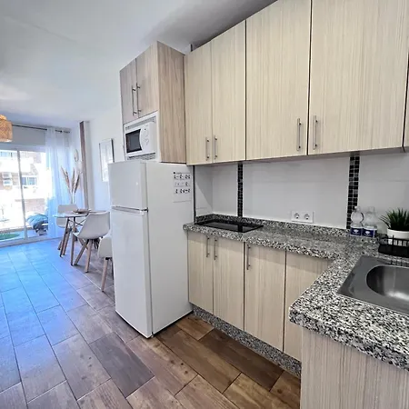 Apartment Style & Comfort In - Pool Available Seasonally Benalmadena