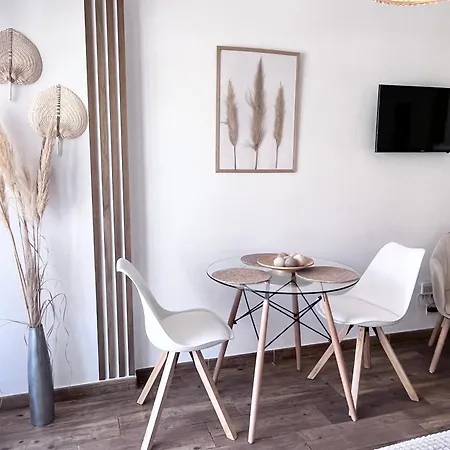 Apartment Style & Comfort In - Pool Available Seasonally Benalmadena